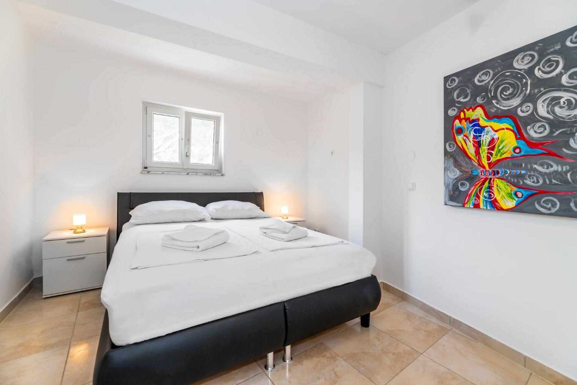 Apartments Oleander Kricin Башка Екстер'єр фото