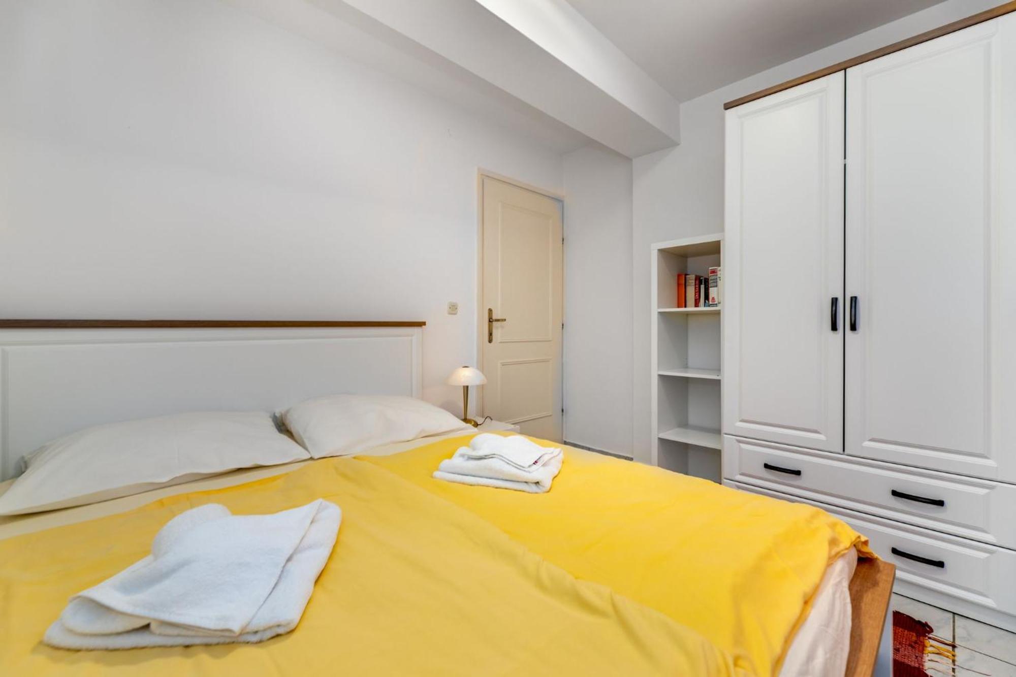 Apartments Oleander Kricin Башка Екстер'єр фото