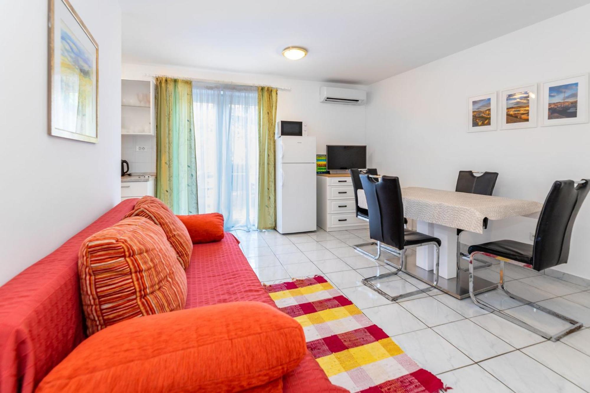 Apartments Oleander Kricin Башка Екстер'єр фото