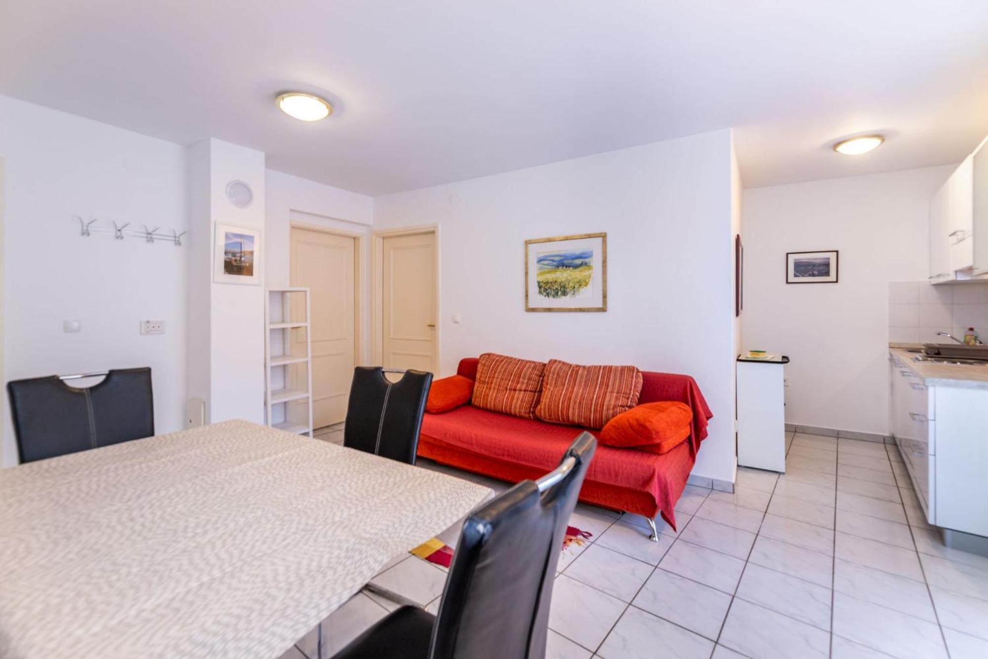 Apartments Oleander Kricin Башка Екстер'єр фото